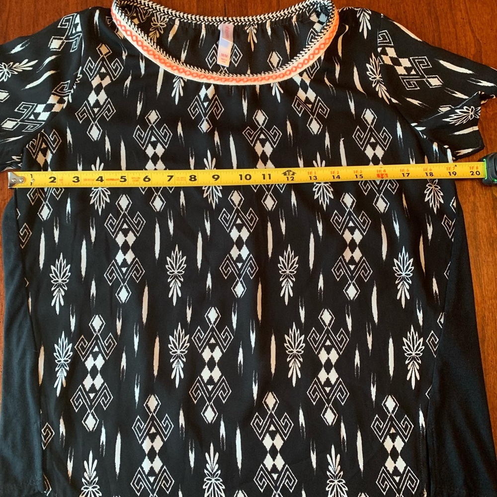 Women’s Xhilaration top - Medium - Picture 8 of 9